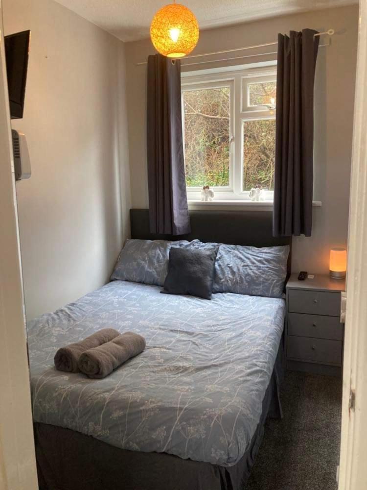 Sandy Beach Hill View Apartment Brean Bagian luar foto